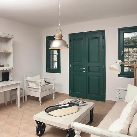 Accomodesio * Éxo Goniá