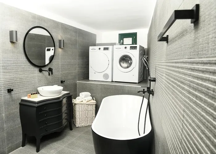 Accomodesio Éxo Goniá